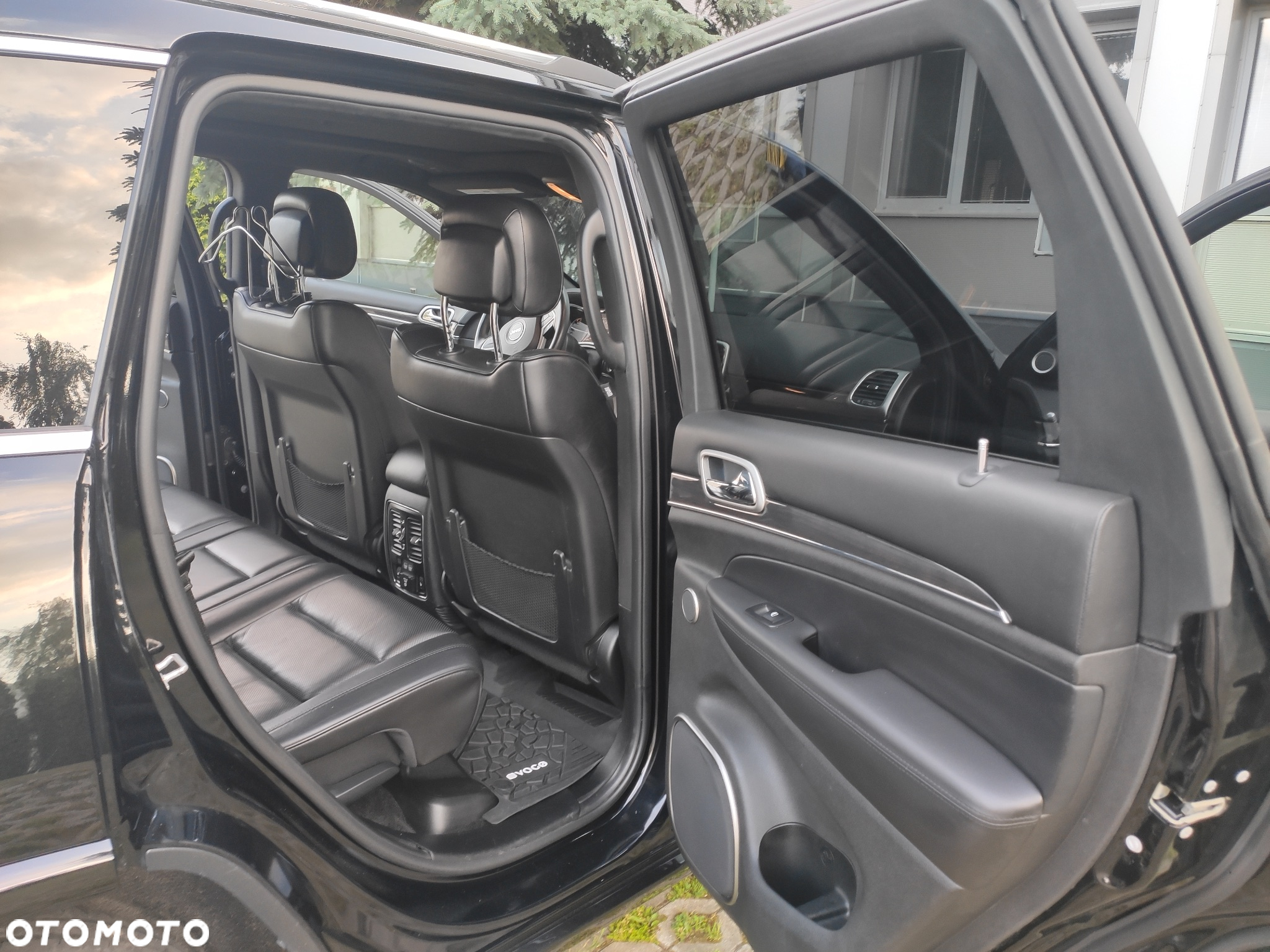Jeep Grand Cherokee 5.7 V8 Overland - 22