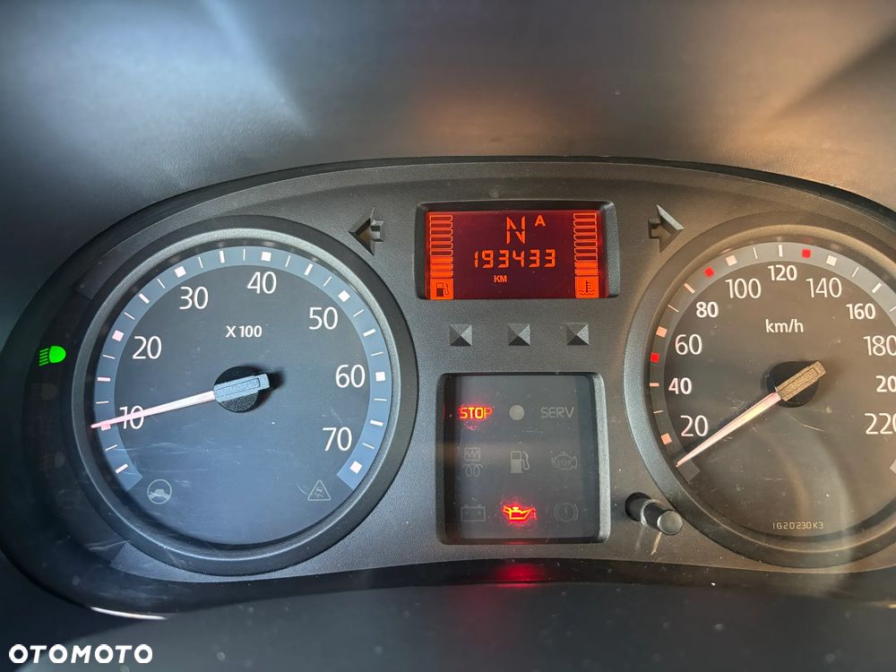 Renault Clio - 10