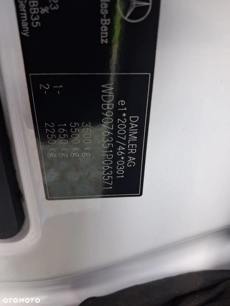 Mercedes-Benz Sprinter - 14