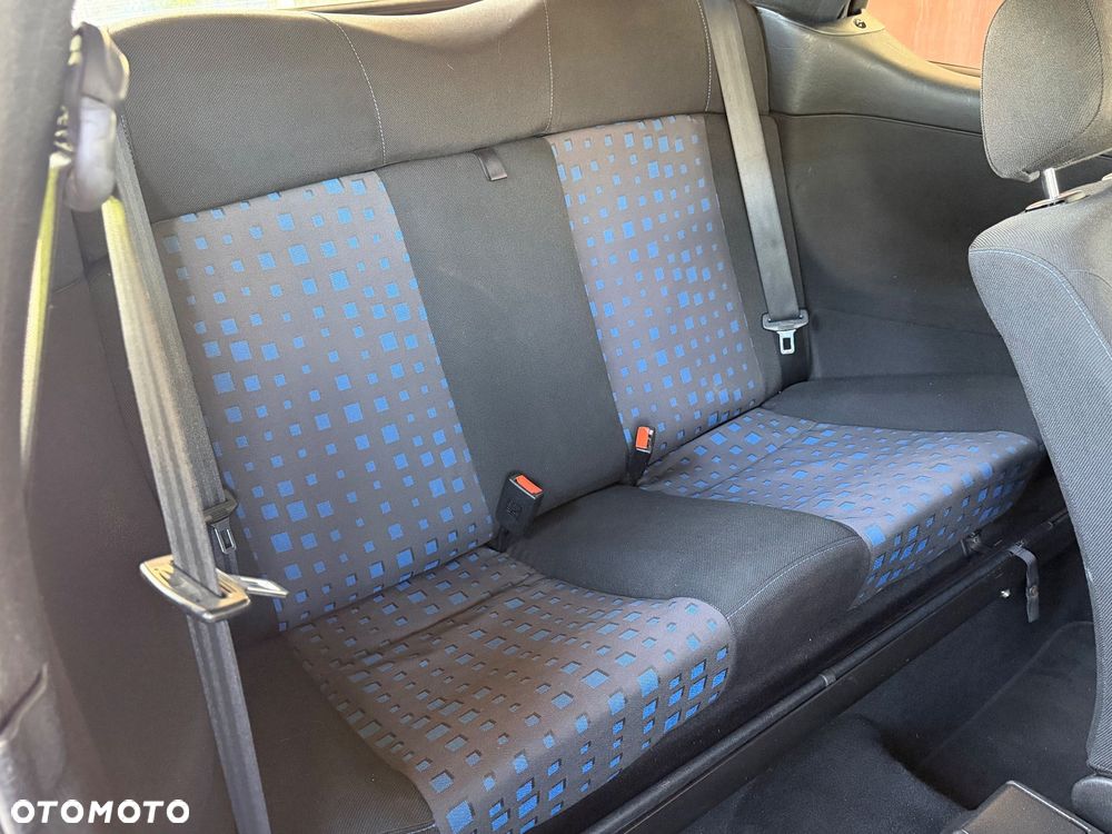 Volkswagen Golf - 12