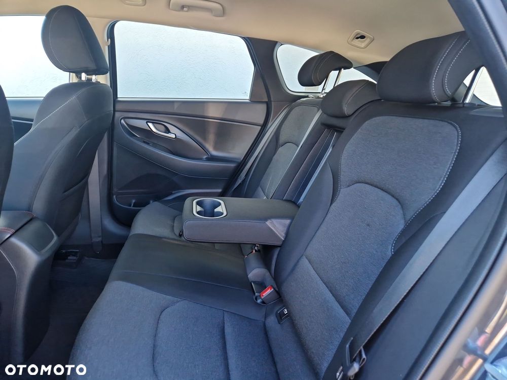 Hyundai i30 1.5 T-GDI 48V Smart - 16