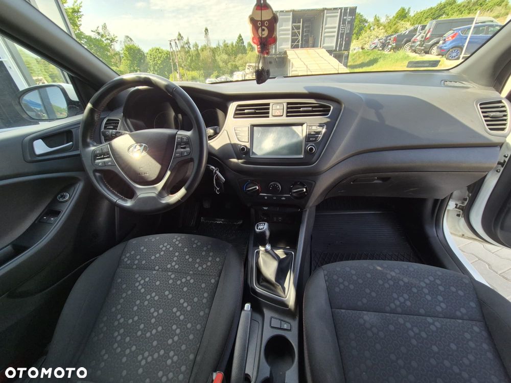 Hyundai i20 1.2 Comfort - 28