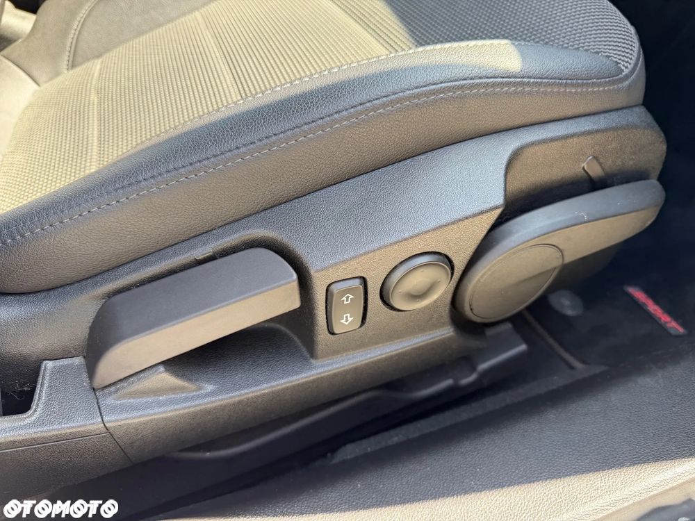 Opel Insignia - 16