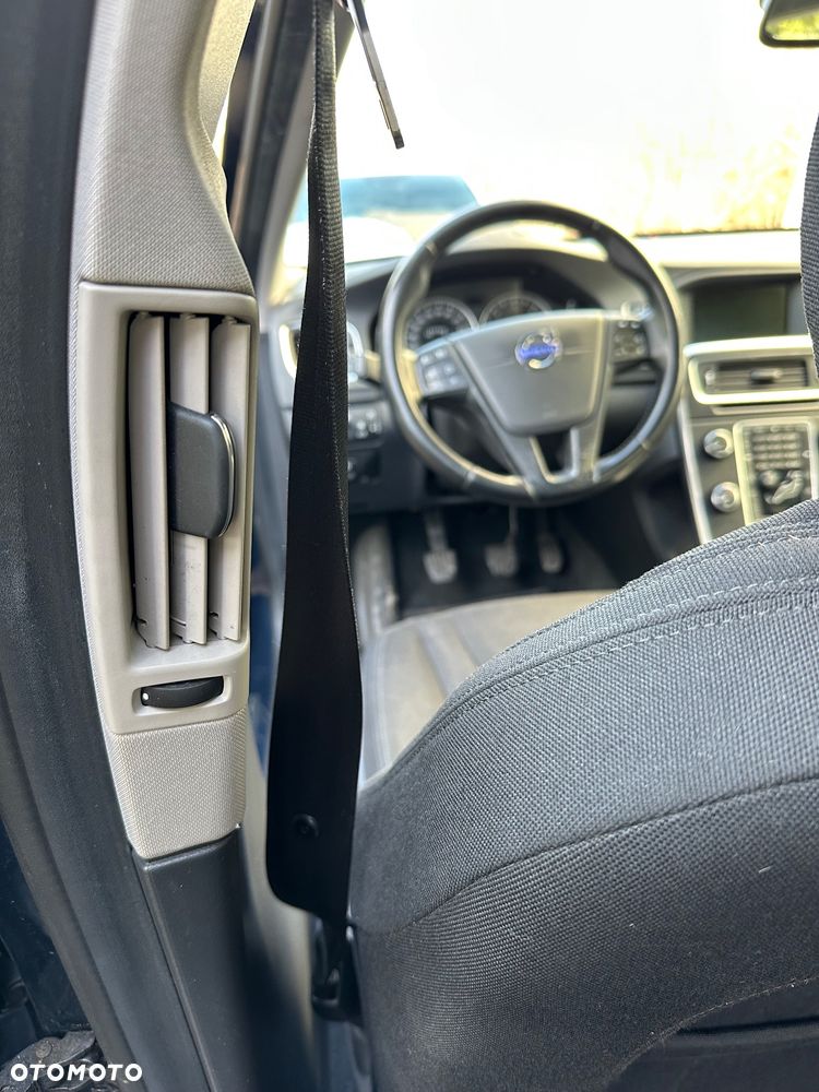 Volvo V60 DRIVe Kinetic - 24