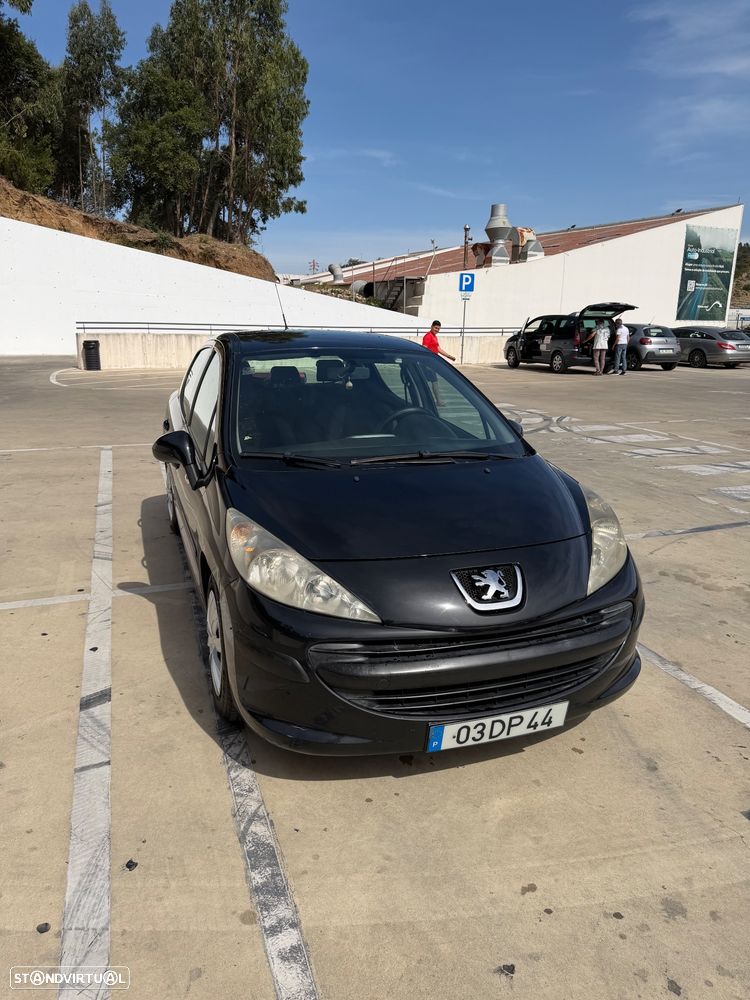 Peugeot 207 1.4 16V Trendy - 4