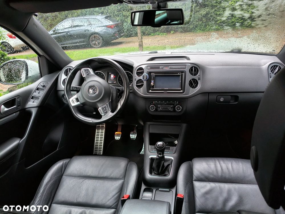 Volkswagen Tiguan - 11