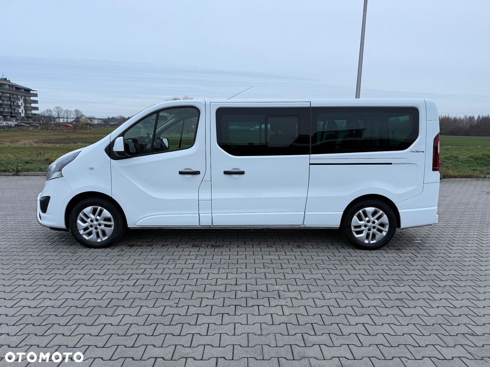 Opel Vivaro - 8