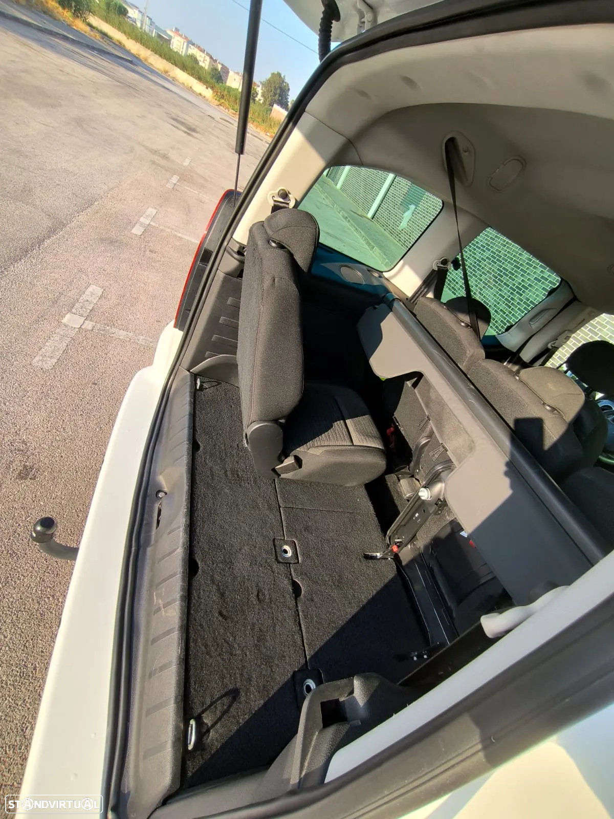 Citroën Berlingo 1.6 BlueHDi Feel 7L - 24