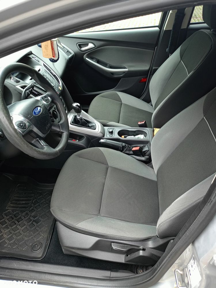 Ford Focus 1.6 TDCi DPF Trend - 8