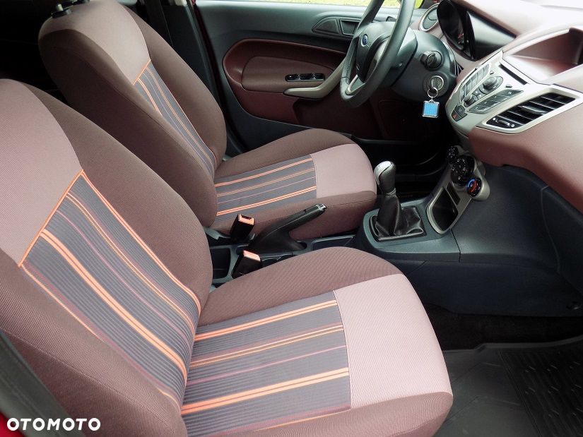 Ford Fiesta 1.4 Champions Edition - 28