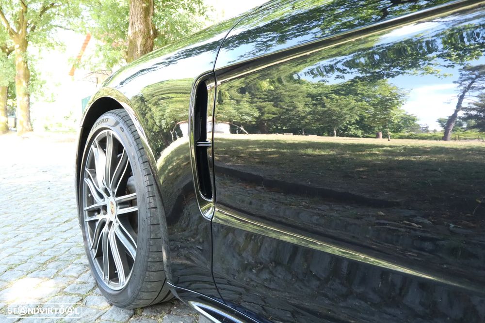 Porsche Panamera - 11