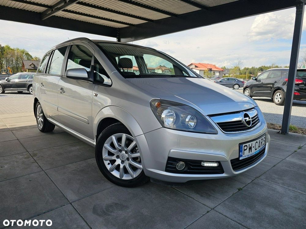 Opel Zafira 1.8 Essentia EU5 - 2