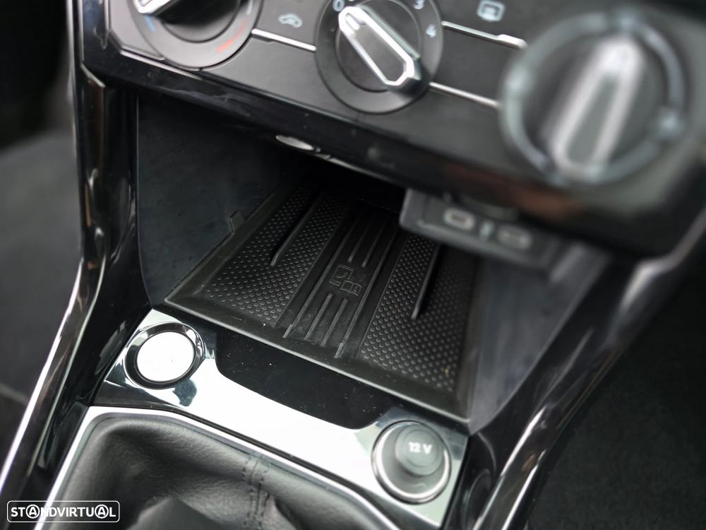 VW T-Cross 1.0 TSI Urban - 21