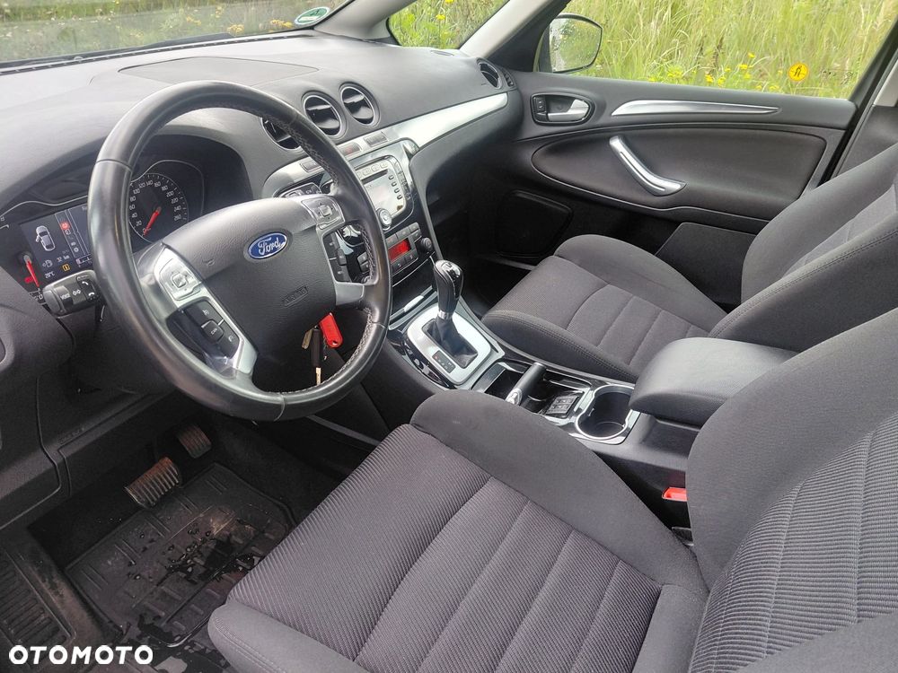 Ford S-Max - 8