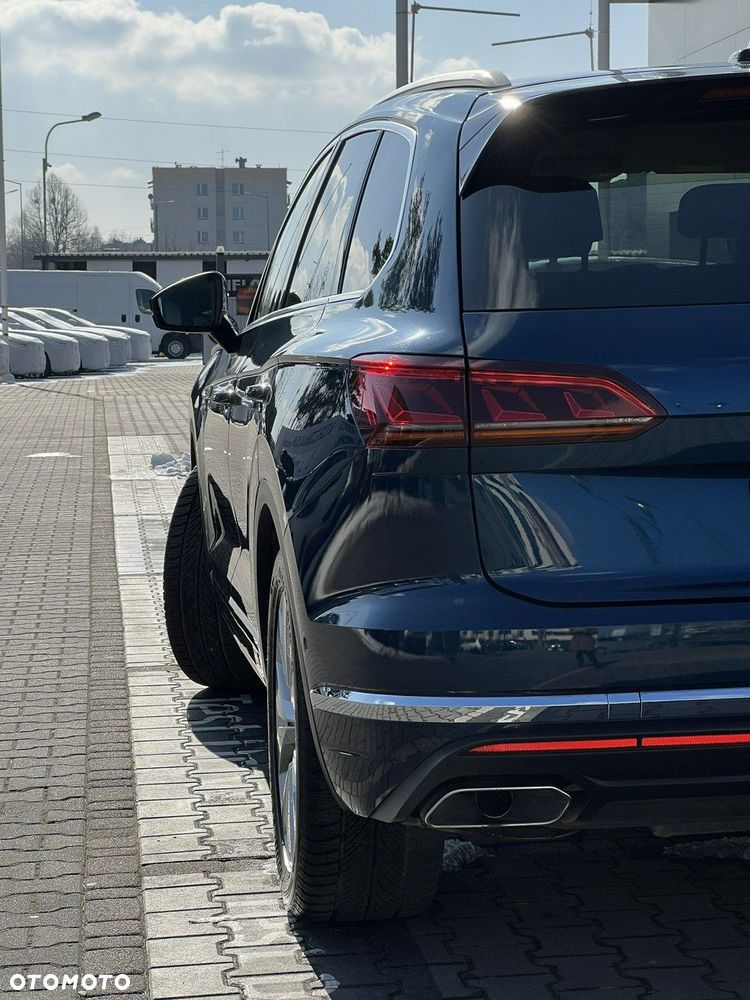 Volkswagen Touareg - 9