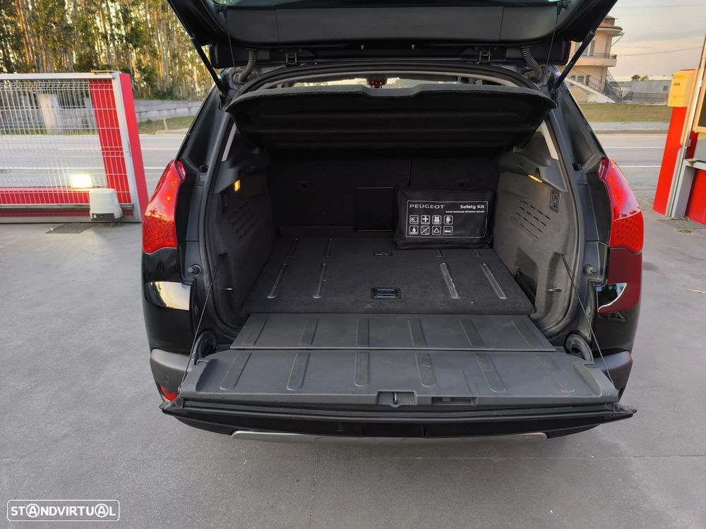 Peugeot 3008 2.0 HDi Hybrid4 - 58