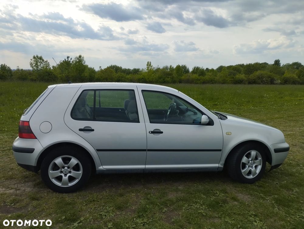 Volkswagen Golf IV 1.6 Comfortline - 3