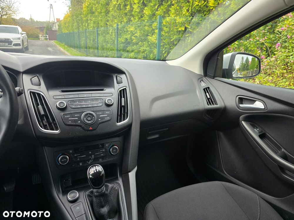 Ford Focus 1.0 EcoBoost Gold X (Edition) - 24