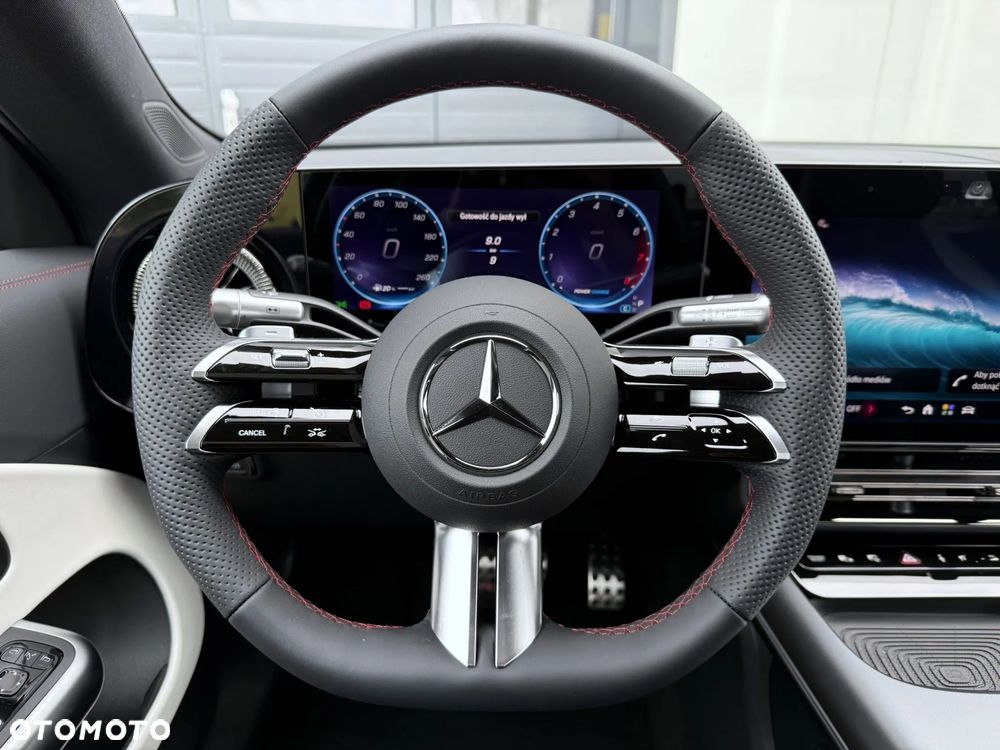 Mercedes-Benz CLA - 17