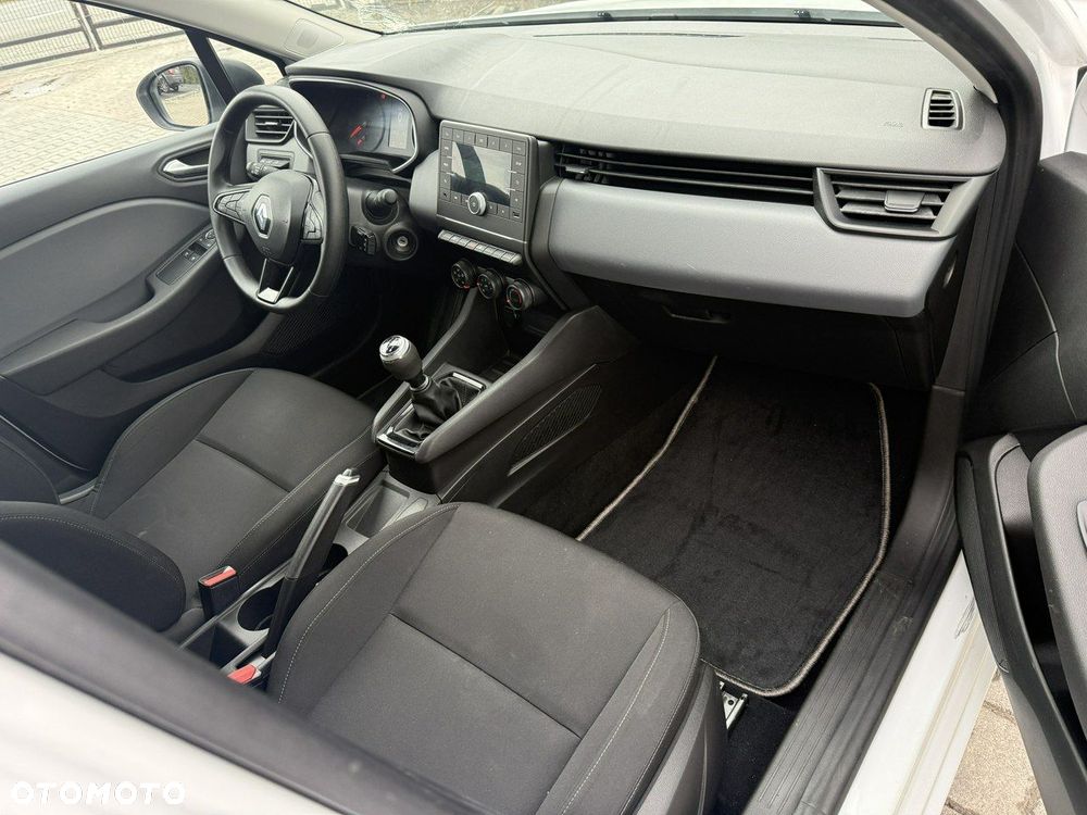 Renault Clio - 6