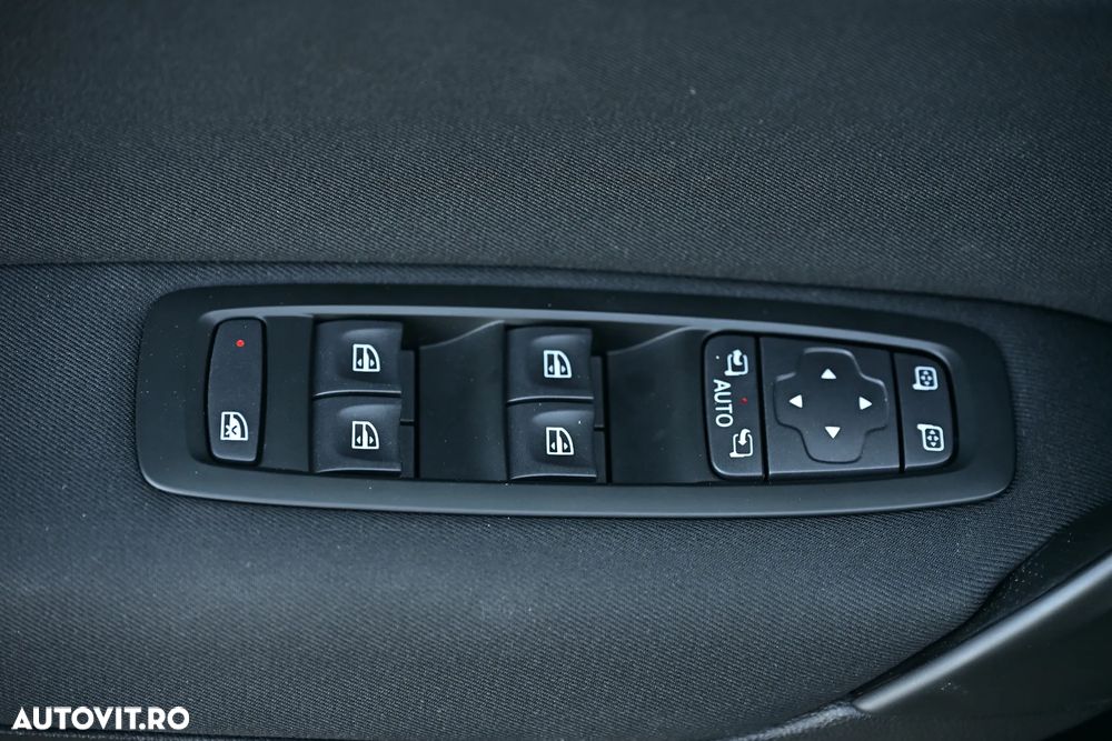 Renault Megane E-TECH 160 ZEN - 25