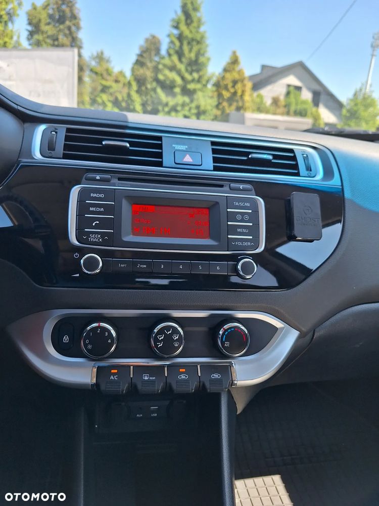 Kia Rio 1.2 Edition 7 - 25