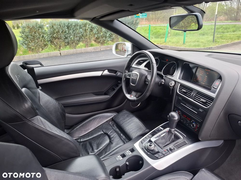 Audi A5 Cabrio - 15