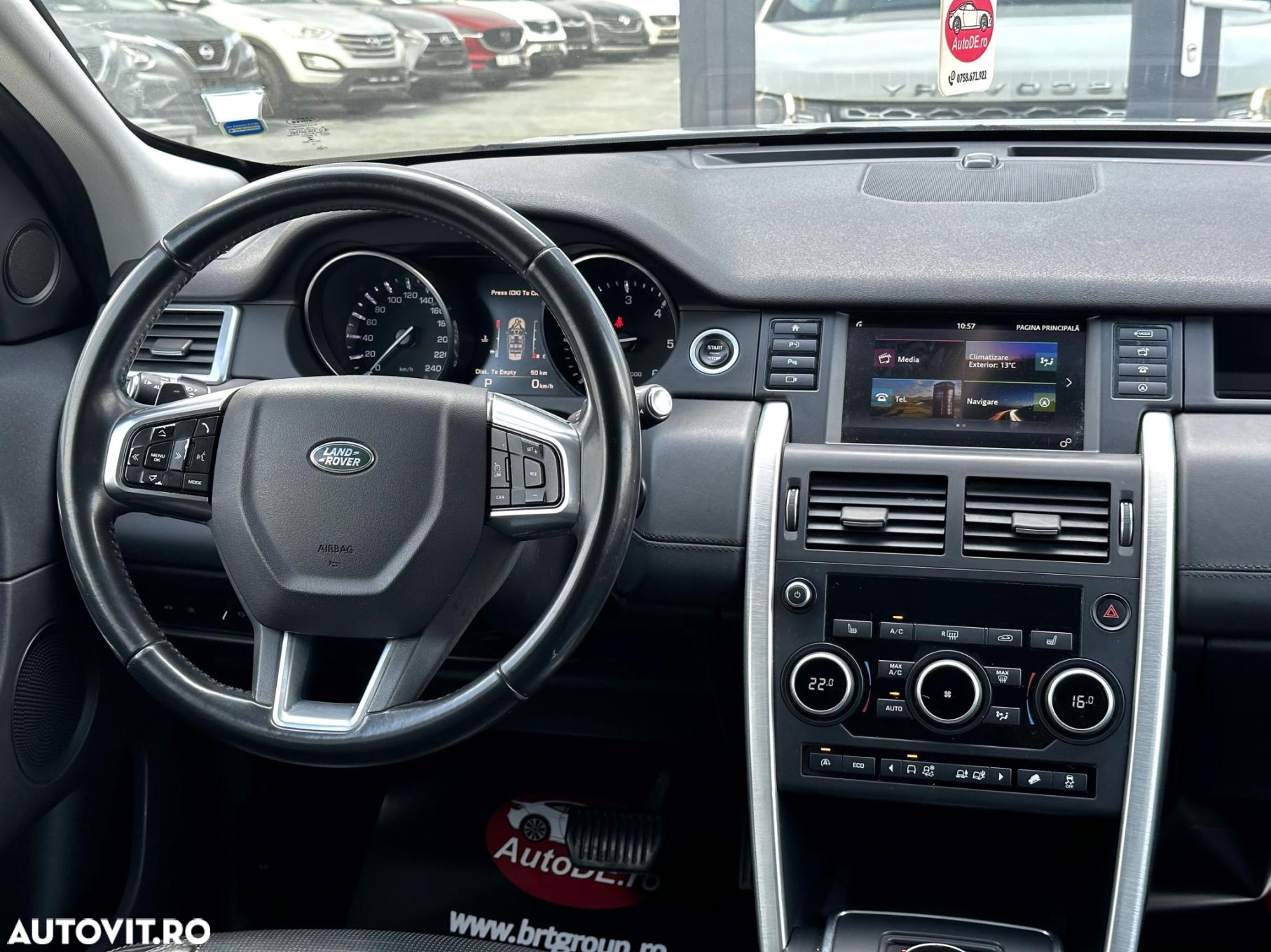 Land Rover Discovery Sport - 9