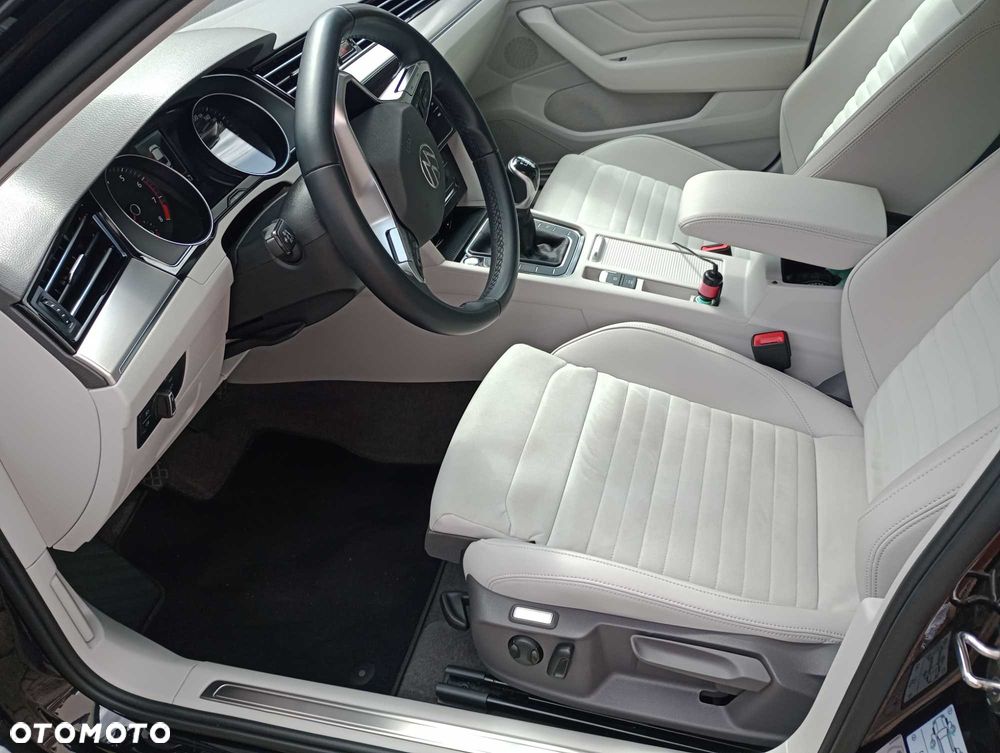 Volkswagen Passat 2020 photo 3