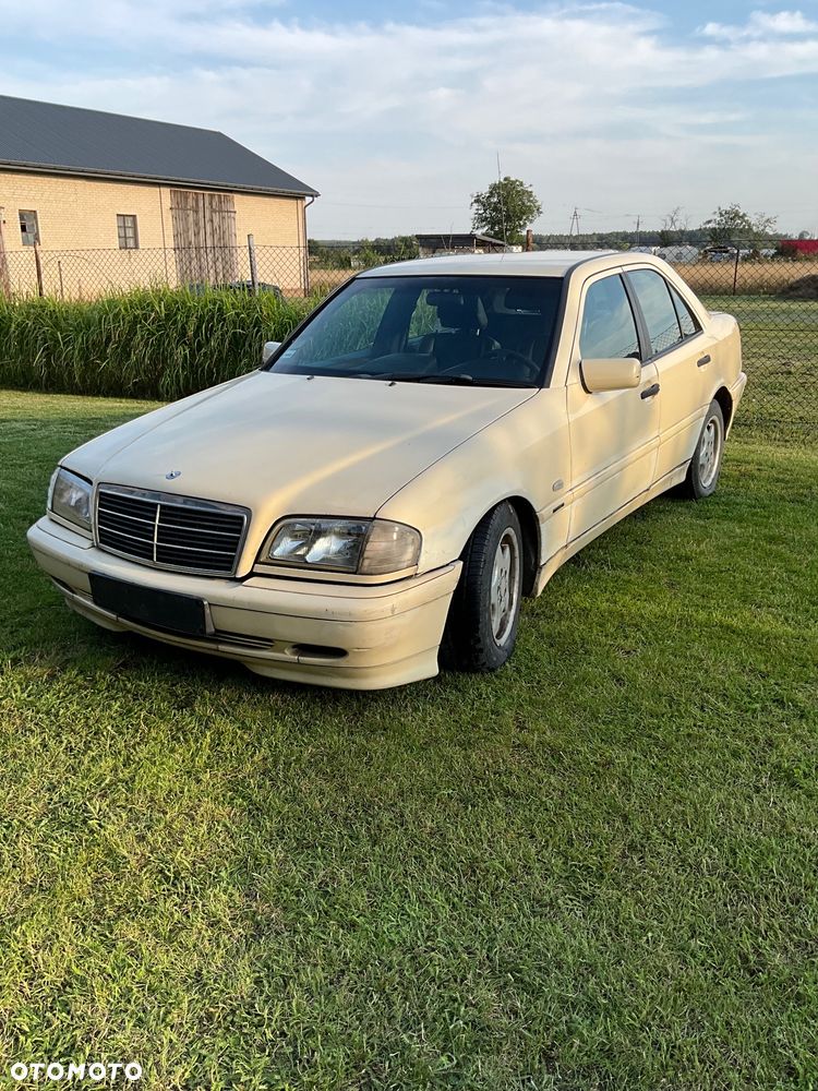 Mercedes-Benz Klasa C 220 T D Classic - 1
