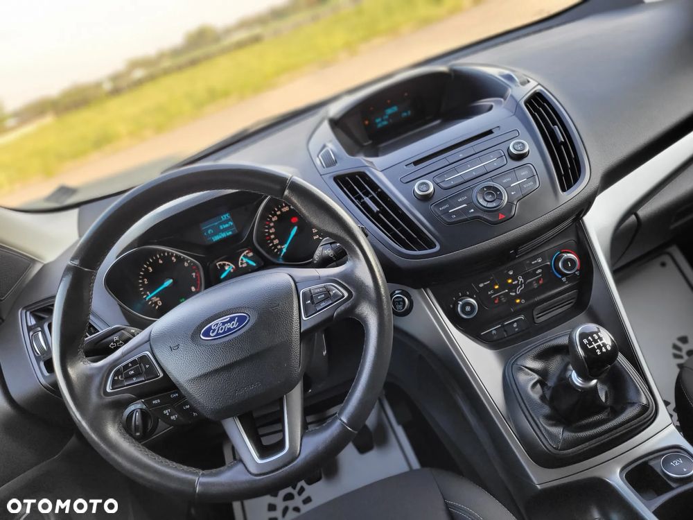 Ford Kuga - 23