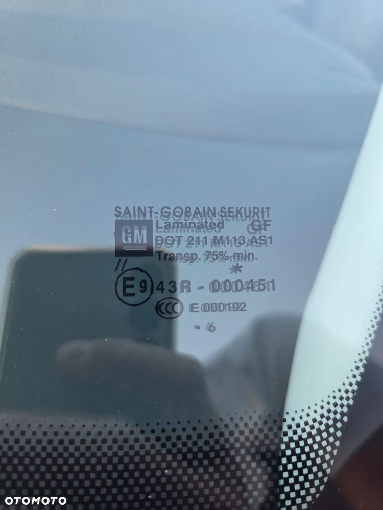 Opel Corsa 1.4 Cosmo - 12