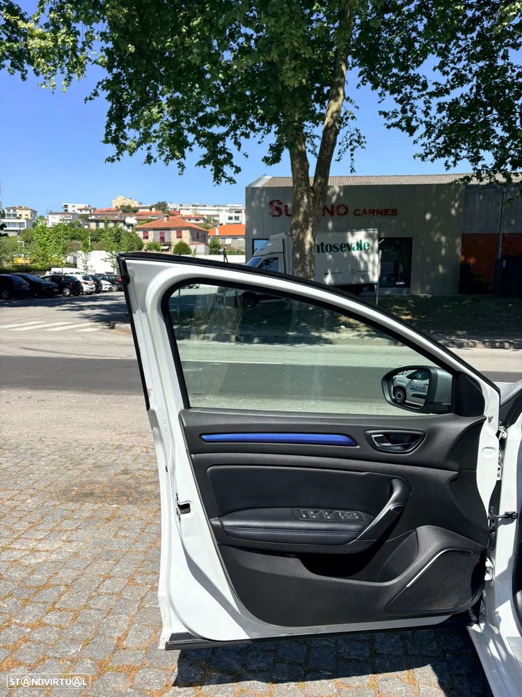 Renault Mégane Sport Tourer - 7