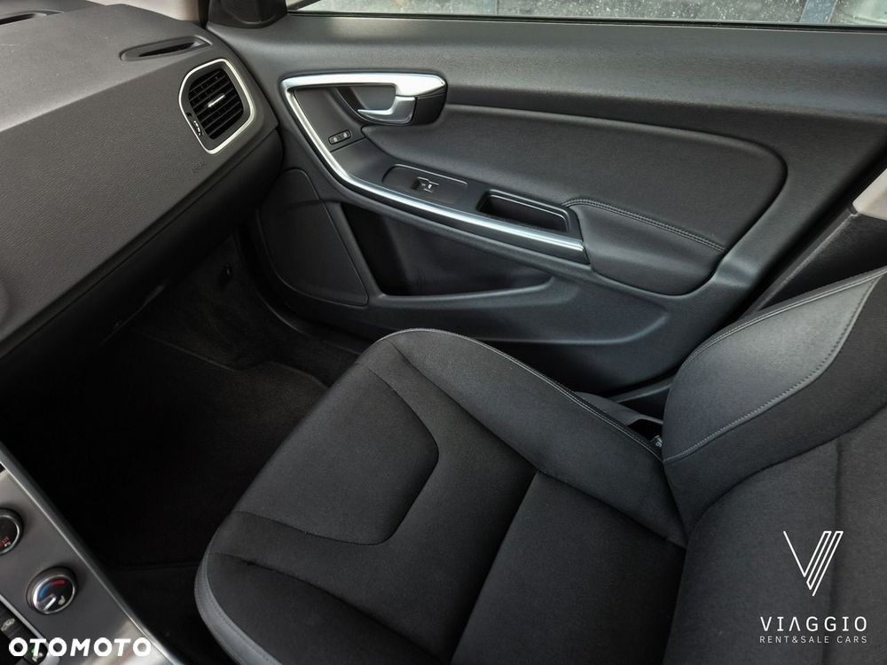 Volvo V60 - 18