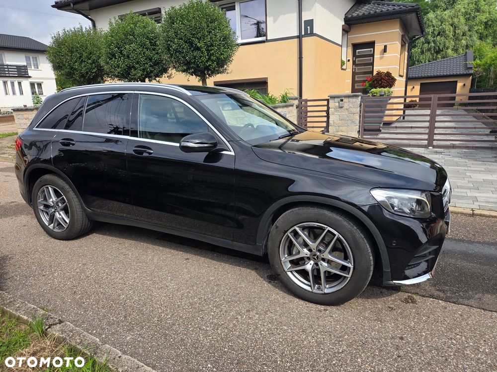 Mercedes-Benz GLC 250 d 4Matic 9G-TRONIC AMG Line - 13