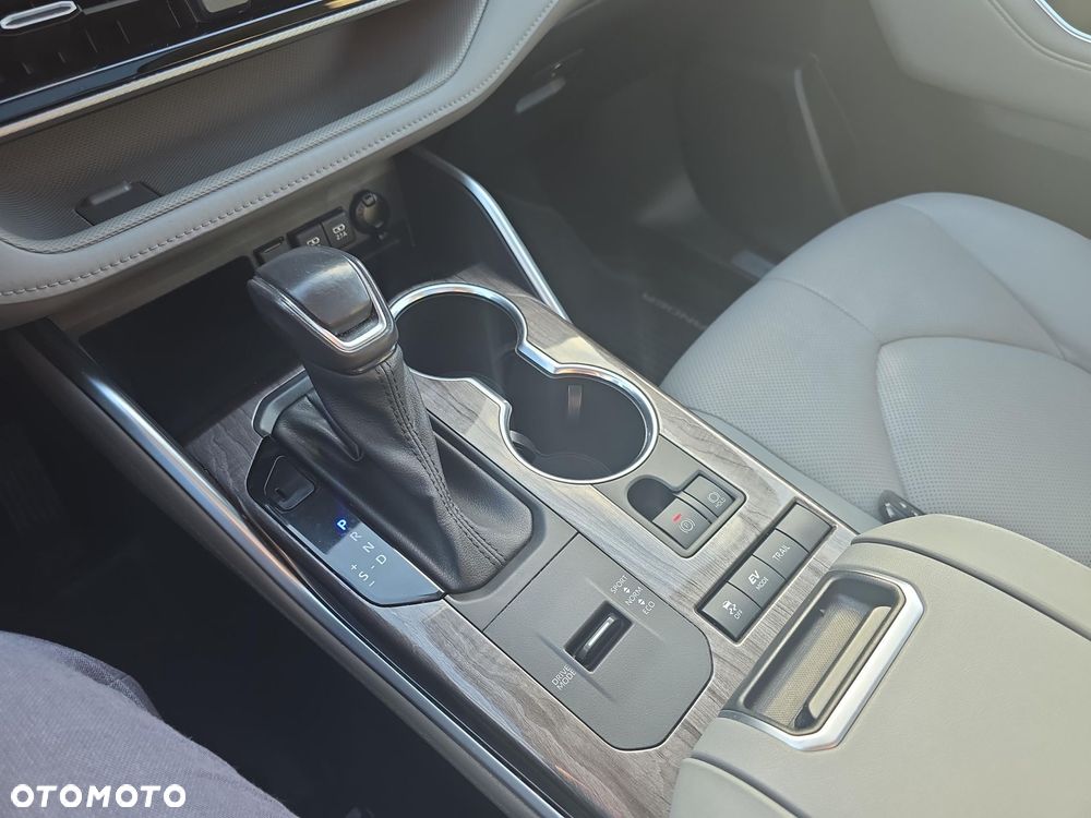 Toyota Highlander - 26