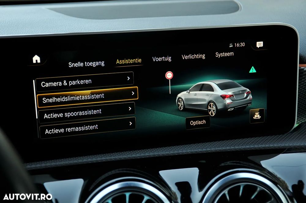 Mercedes-Benz A 180 7G-DCT Advanced Progressive - 27