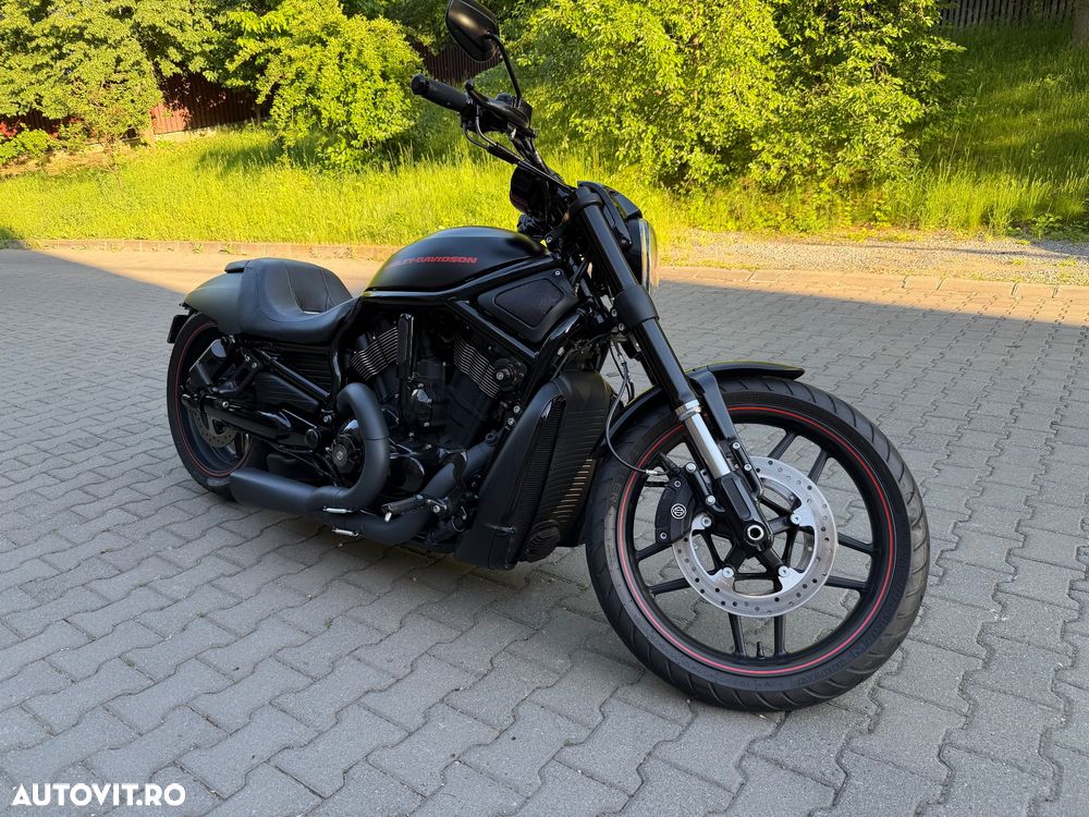 Harley-Davidson VRSCD Night Rod - 4