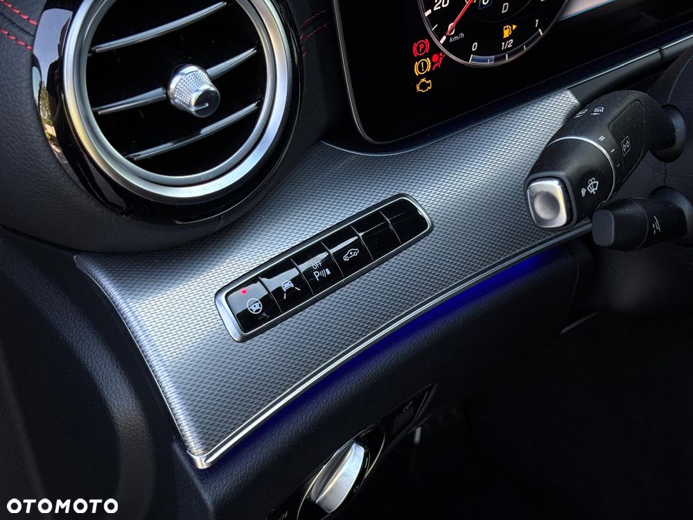 Mercedes-Benz Klasa E AMG 53 4Matic AMG Speedshift 9G-TCT - 18