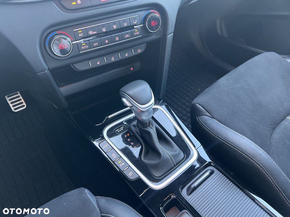 Kia ProCeed 1.5 T-GDI GT Line DCT - 25
