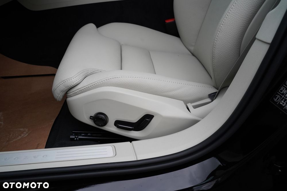 Volvo V60 B4 B Plus Bright - 12