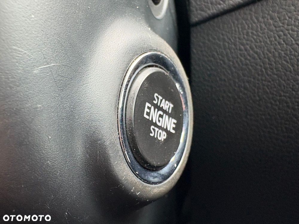 Skoda Superb 2.0 TDI Ambition DSG - 24