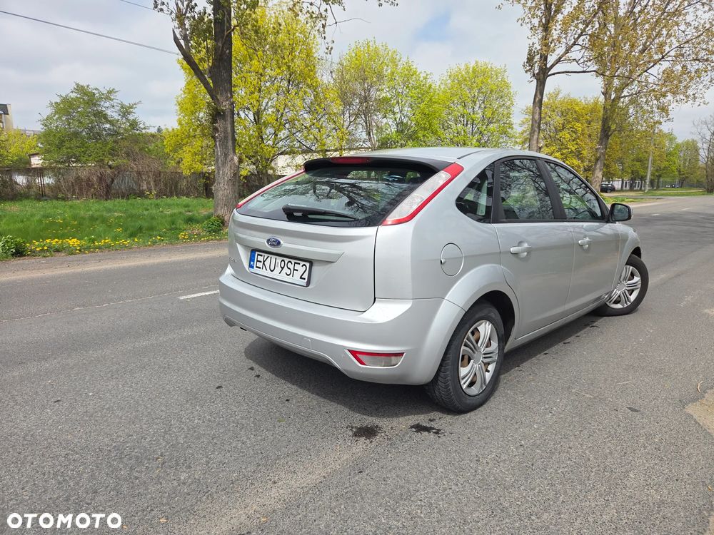 Ford Focus 1.6 Trend - 4