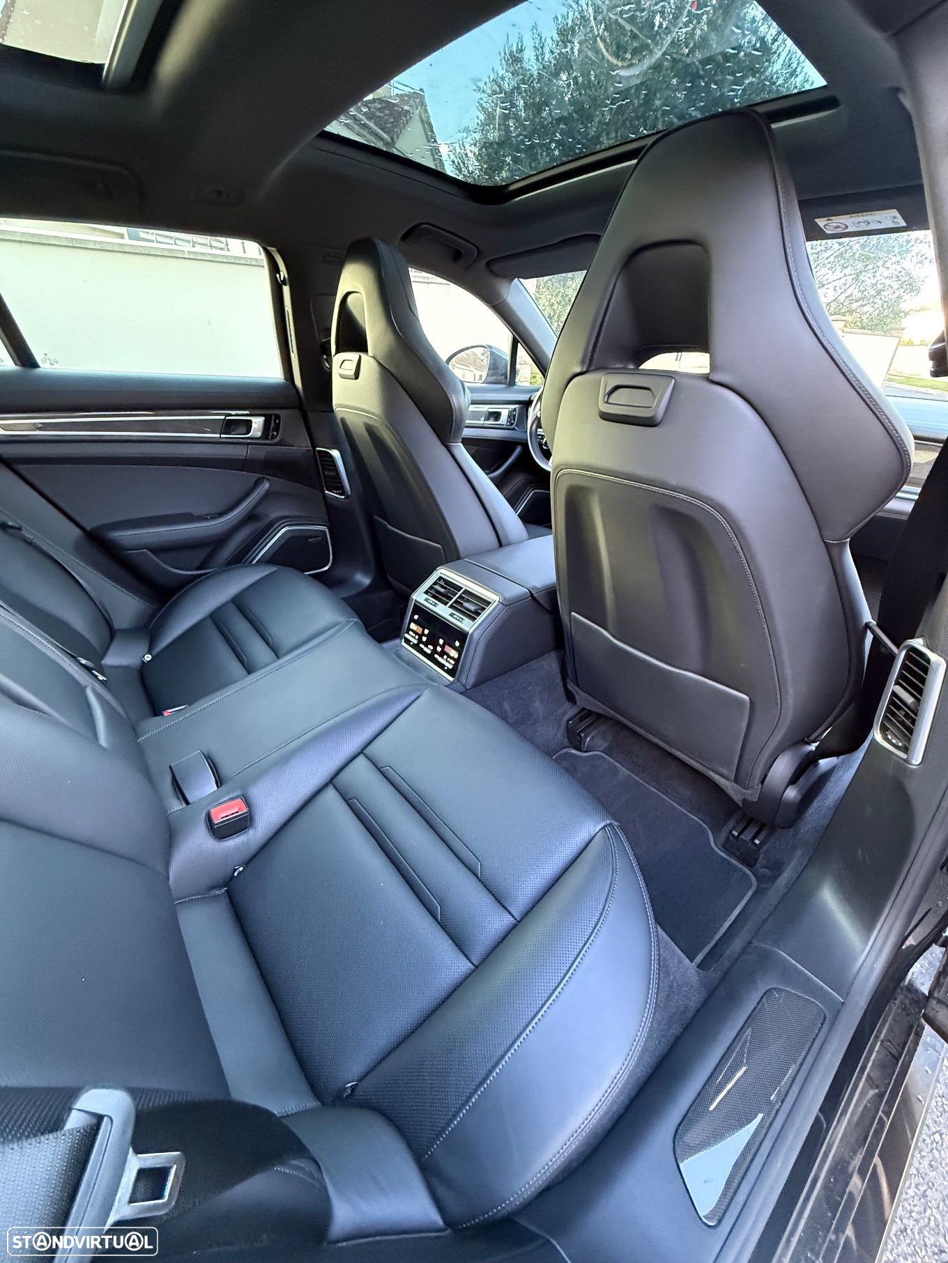 Porsche Panamera Sport Turismo 4 E-Hybrid - 10