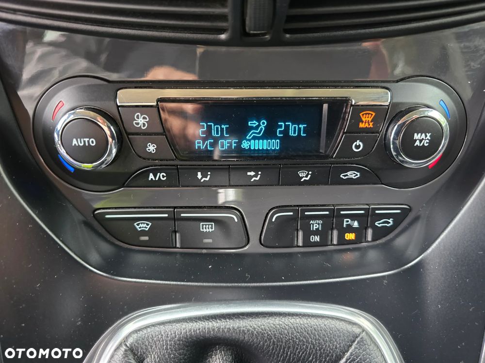 Ford Kuga 2.0 TDCi 4WD Titanium - 26