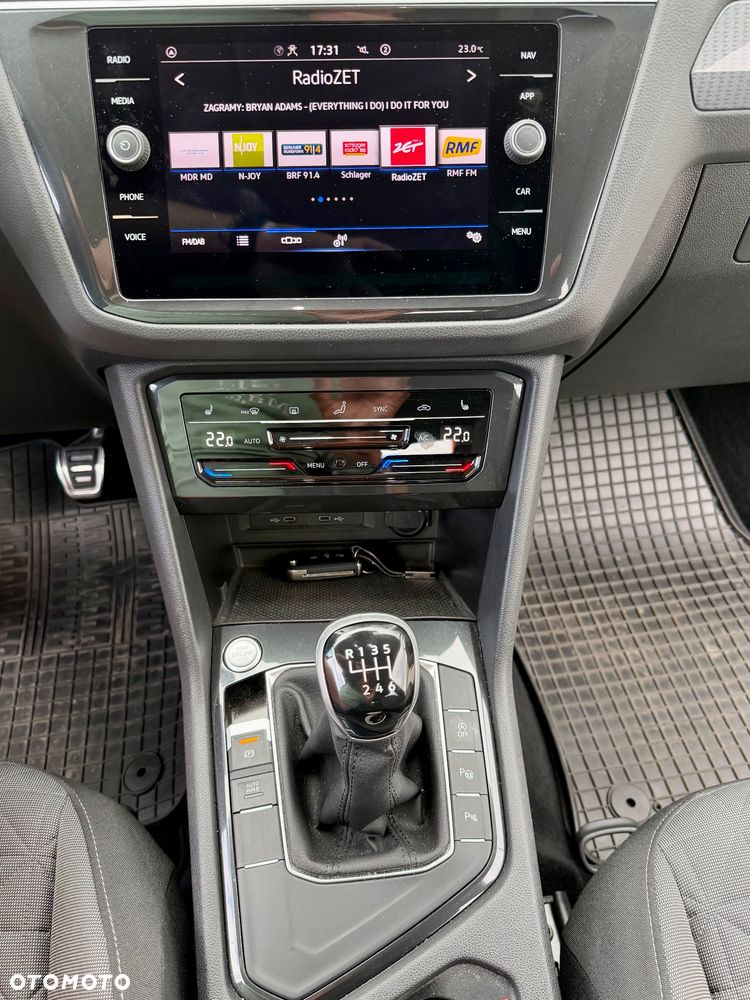 Volkswagen Tiguan - 26