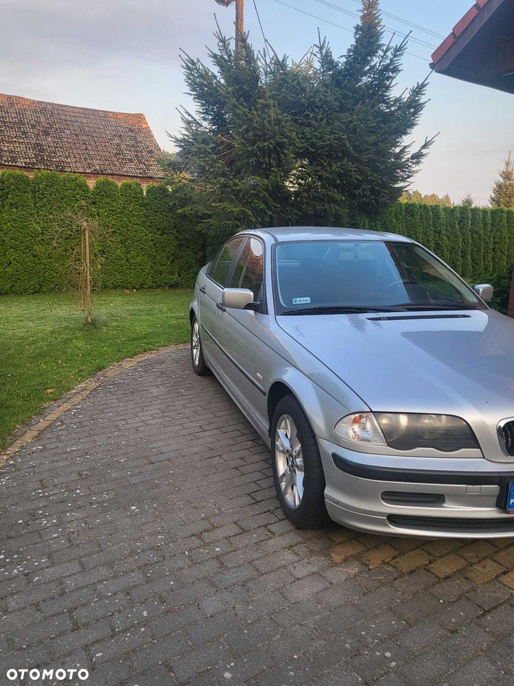 BMW Seria 3 - 1