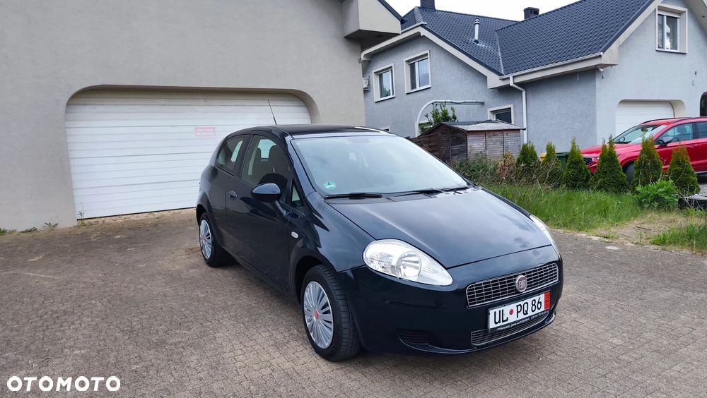 Fiat Grande Punto 1.4 8V Dualogic Active - 25