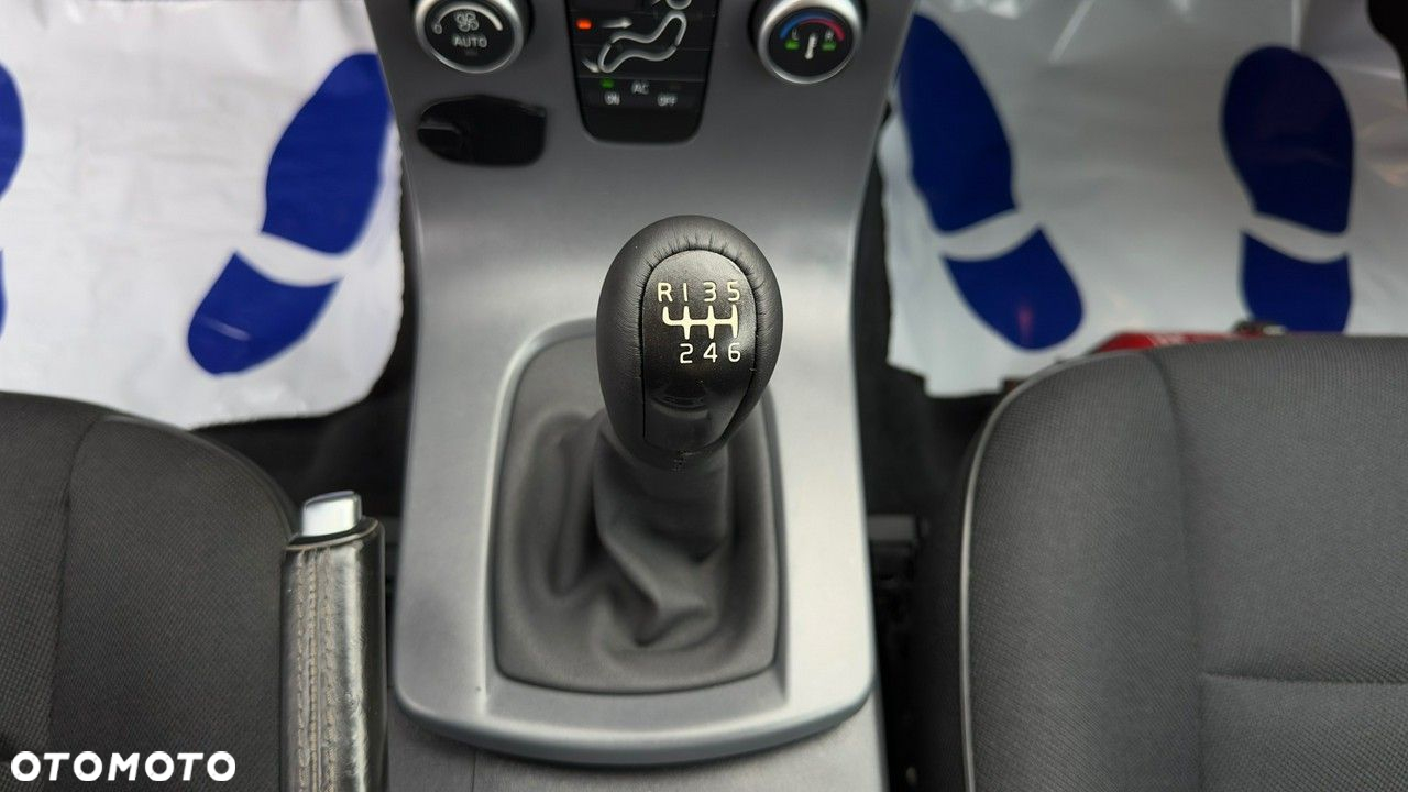 Volvo C30 - 30