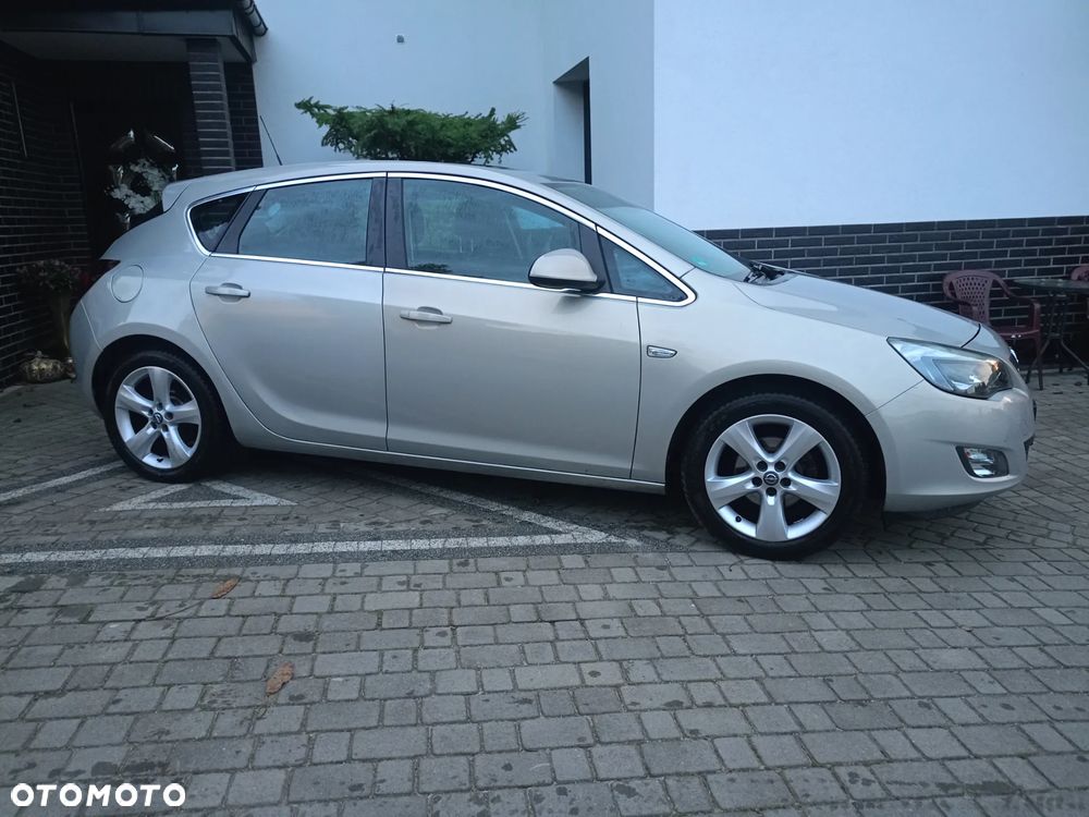 Opel Astra 1.6 Selection 110 Jahre - 4